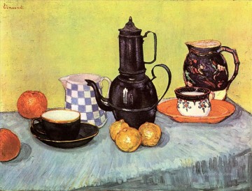  café - Naturaleza muerta con cafetera esmaltada en azul, loza y frutas Vincent van Gogh